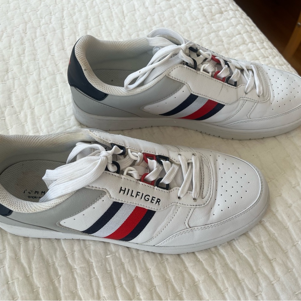 Tommy Hilfiger